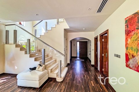 4 bedrooms Villa in Legacy, UAE No. 220765 11