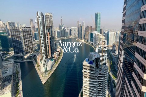 Apartment de 2 dormitorios en Business Bay, UAE No. 226667 3