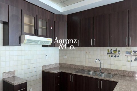 Apartment de 2 dormitorios en Business Bay, UAE No. 226667 6