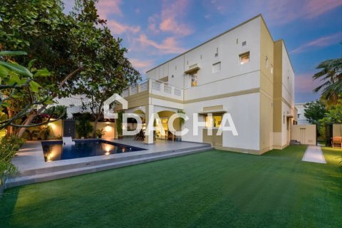 4 غرف نوم فيلا في Meadows, الإمارات العربية المتحدة رقم 155407 11