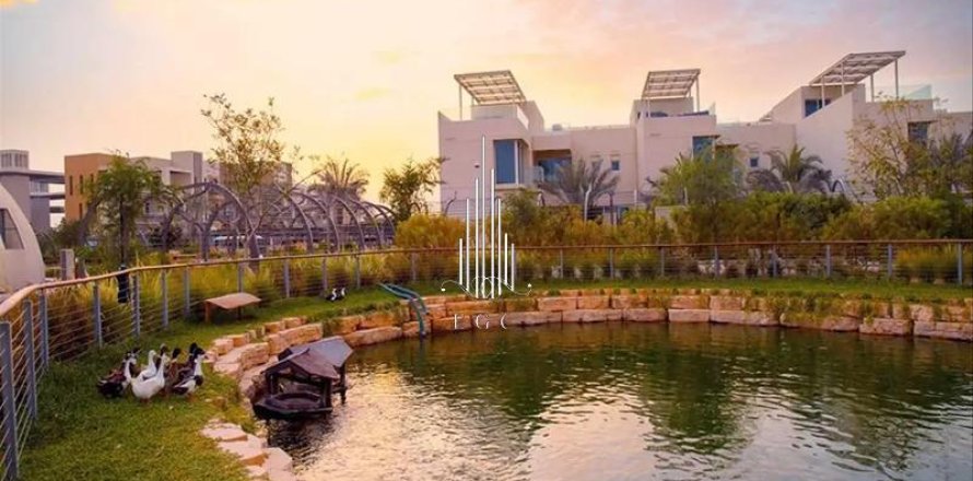 Villa de 4 dormitorios en Yas Island, UAE No. 76704