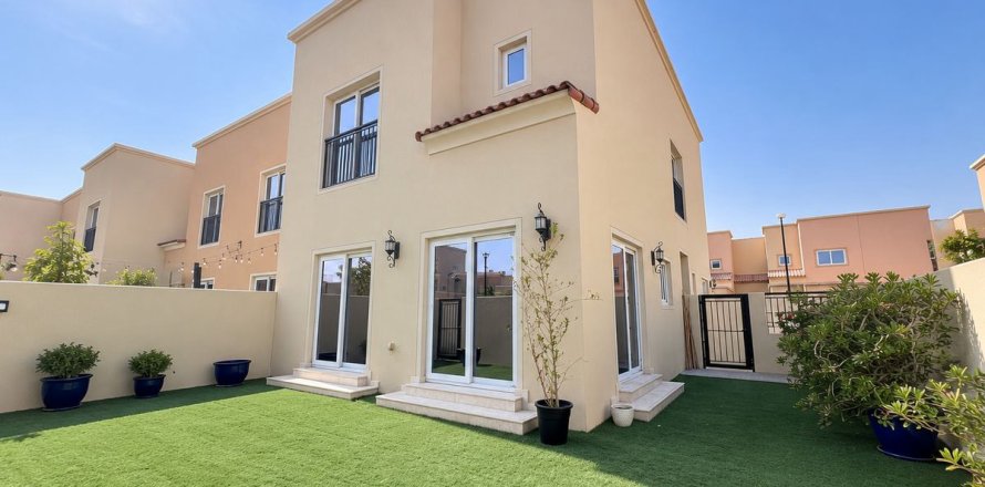 Townhouse de 4 chambres à Dubai, UAE No. 221856