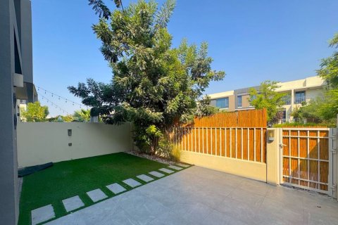 4 bedrooms Villa in Maple 2, UAE No. 213014 3