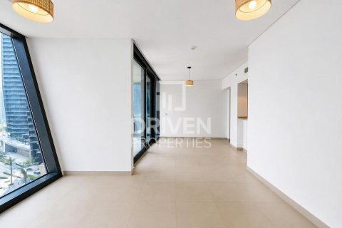 2 bedrooms Apartment in Burj Vista, UAE No. 215117 4