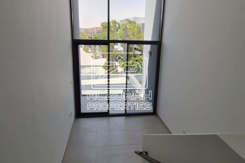 Таунхаус с 2 спальнями в Tilal City, ОАЭ №216726 13