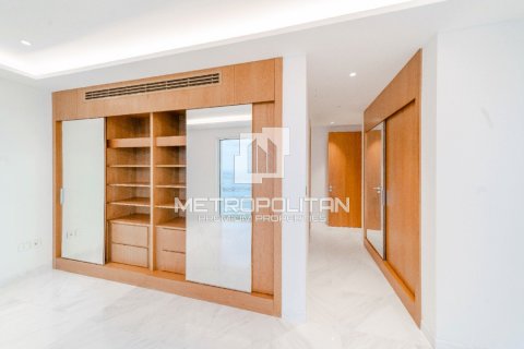3 bedrooms Apartment in 1 JBR, UAE No. 6919 12