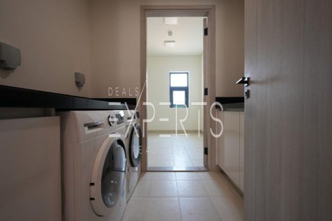 Villa de 6 dormitorios en Al Shamkha, UAE No. 224214 16