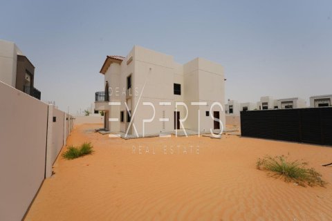 Villa de 6 dormitorios en Al Shamkha, UAE No. 224214 9