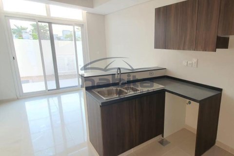 Townhouse de 4 dormitorios en Dubai, UAE No. 35166 4
