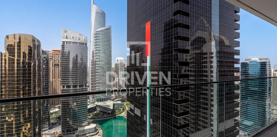 1 bedroom Apartment in Jumeirah Lake Towers, UAE No. 212187