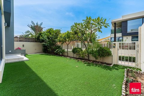 Townhouse de 4 dormitorios en Dubai Hills Estate, UAE No. 167819 9