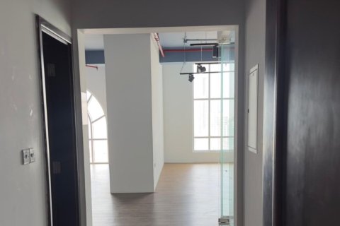 185m² Office in Jumeirah Lake Towers, UAE No. 154465