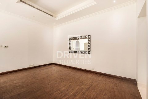 Villa de 6 dormitorios en Nad Al Sheba 2, UAE No. 202690 15
