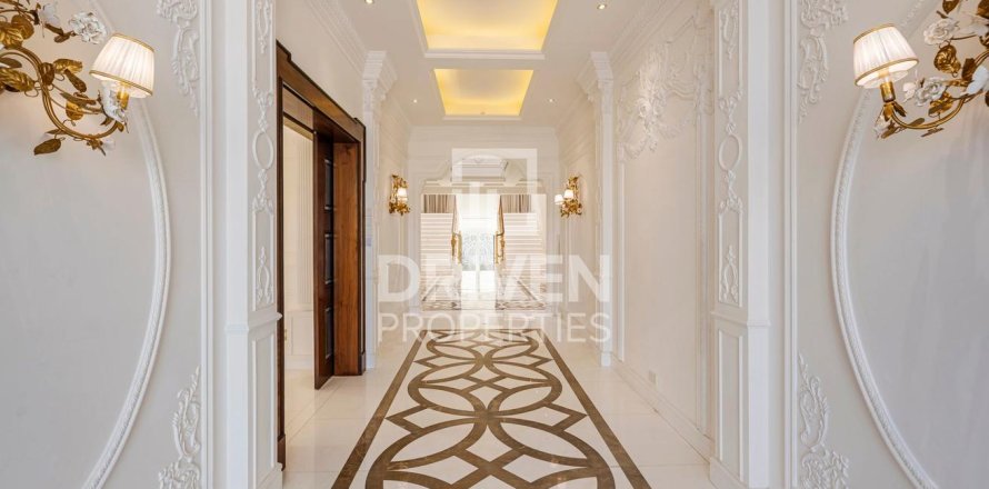 Villa de 6 dormitorios en Nad Al Sheba 2, UAE No. 202690