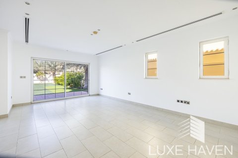 4 غرف نوم فيلا في Legacy, الإمارات العربية المتحدة رقم 10457 6