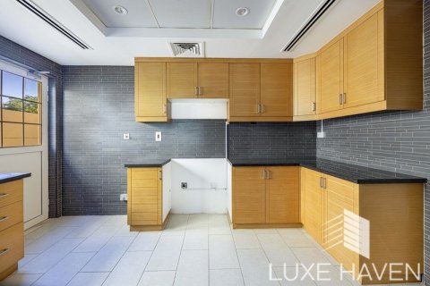 4 غرف نوم فيلا في Legacy, الإمارات العربية المتحدة رقم 10457 11