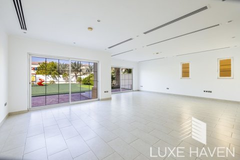4 غرف نوم فيلا في Legacy, الإمارات العربية المتحدة رقم 10457 4