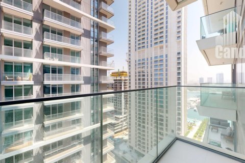 Appartement de 1 chambre à EMAAR Beachfront, UAE No. 80502 4