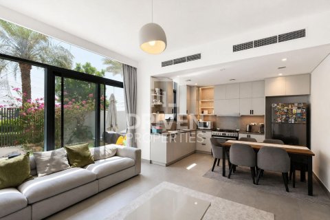 Townhouse de 3 chambres à Ruba, UAE No. 222905
