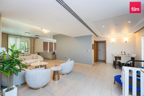 4 bedrooms Villa in Jumeirah Park, UAE No. 160997 30