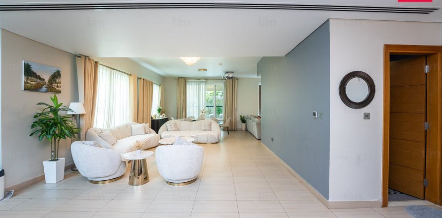 4 bedrooms Villa in Jumeirah Park, UAE No. 160997