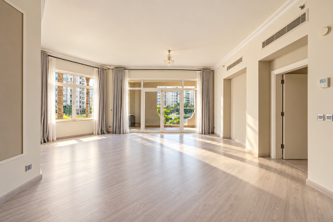 Apartment de 3 dormitorios en Palm Jumeirah, UAE No. 215399 2