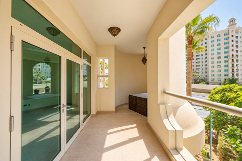 Apartment de 3 dormitorios en Palm Jumeirah, UAE No. 215399 16