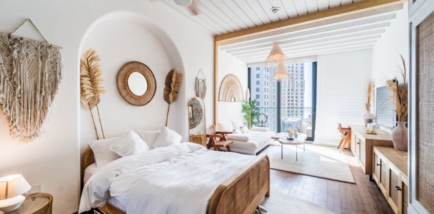 Studio Apartment in Dubai Marina, UAE No. 183416
