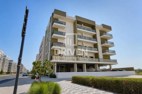 Bâtiment de 1592.36m² à Dubai, UAE No. 211187 7