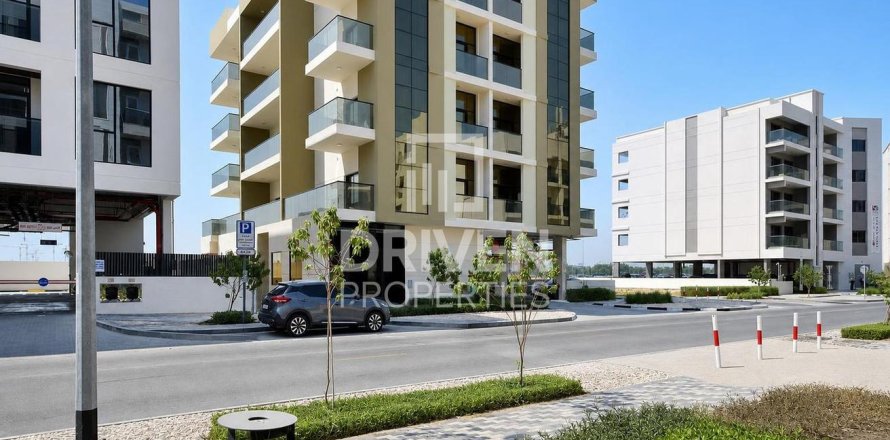 Bâtiment de 1592.36m² à Dubai, UAE No. 211187