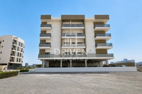 Bâtiment de 1592.36m² à Dubai, UAE No. 211187 8