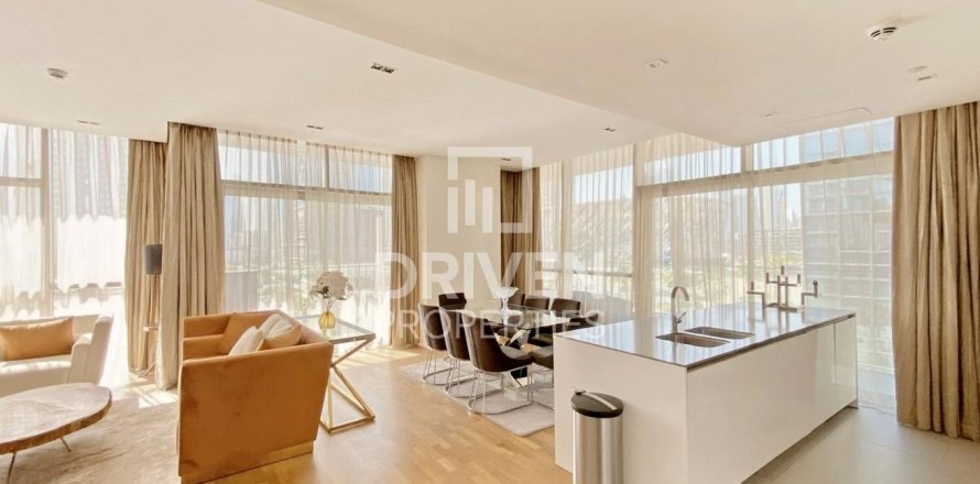 3 bedrooms Apartment in City Walk, UAE No. 212780