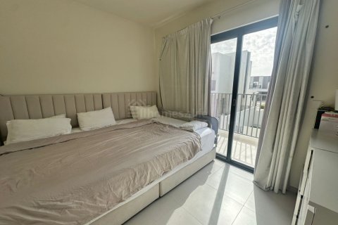 4 bedrooms Villa in EMAAR South, UAE No. 170756 10