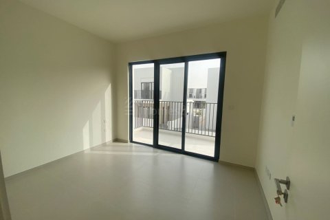 4 bedrooms Villa in EMAAR South, UAE No. 170756 8