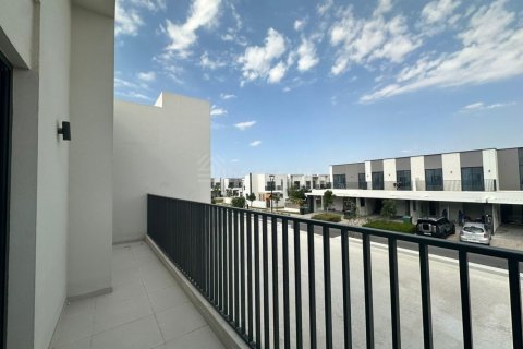 4 bedrooms Villa in EMAAR South, UAE No. 170756 4