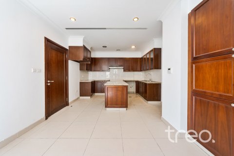 4 bedrooms Villa in Rasha, UAE No. 220775 8