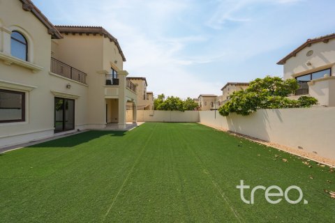 4 bedrooms Villa in Rasha, UAE No. 220775 22