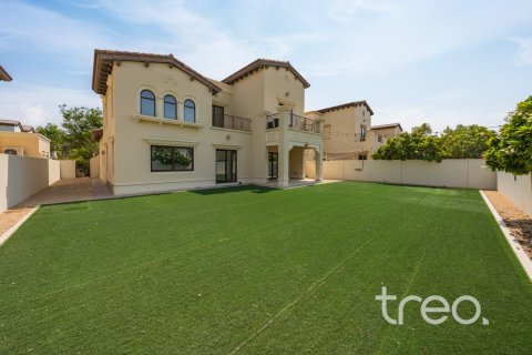 4 bedrooms Villa in Rasha, UAE No. 220775