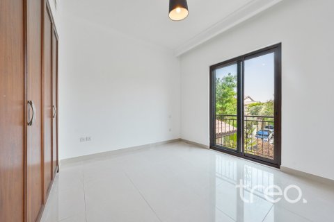 4 bedrooms Villa in Rasha, UAE No. 220775 17