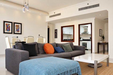 Apartment de 2 dormitorios en Jumeirah Beach Residence, UAE No. 215376 6