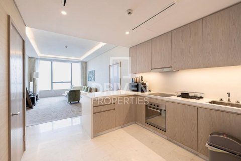 1 غرف نوم شقة في The Palm Tower, الإمارات العربية المتحدة رقم 215085
