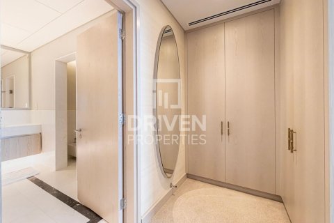1 غرف نوم شقة في The Palm Tower, الإمارات العربية المتحدة رقم 215085 9