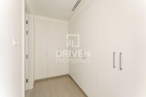 Villa de 4 dormitorios en EMAAR South, UAE No. 215052 11