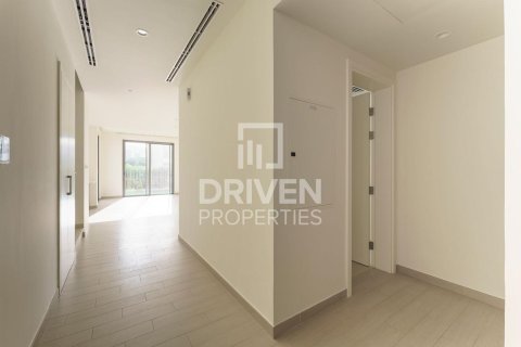 Villa de 4 dormitorios en EMAAR South, UAE No. 215052 15