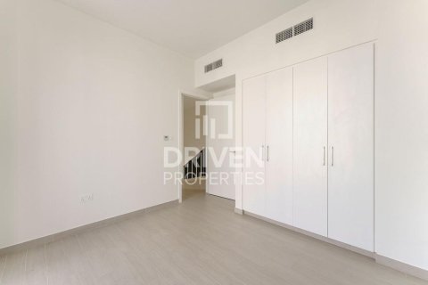 Villa de 4 dormitorios en EMAAR South, UAE No. 215052 14
