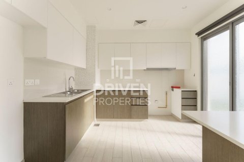 Villa de 4 dormitorios en EMAAR South, UAE No. 215052 12