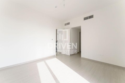 Villa de 4 dormitorios en EMAAR South, UAE No. 215052 13