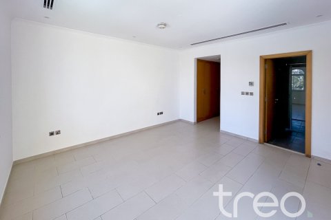 Villa de 3 chambres à Legacy, UAE No. 222764 11