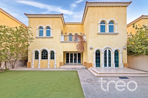 Villa de 3 chambres à Legacy, UAE No. 222764