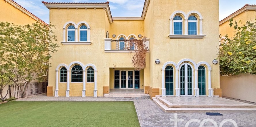 Villa de 3 chambres à Legacy, UAE No. 222764